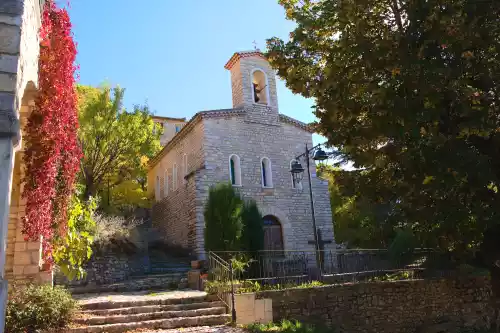 l'eglise de Barret de Lioure