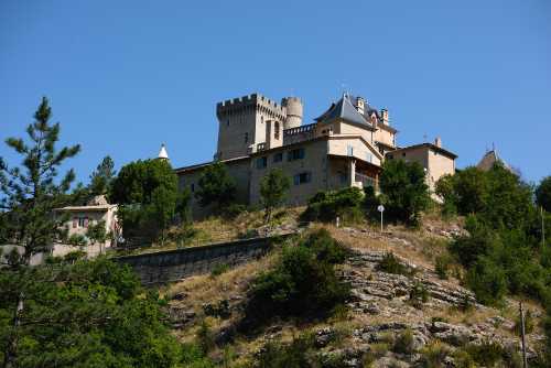 Le château d'aulan