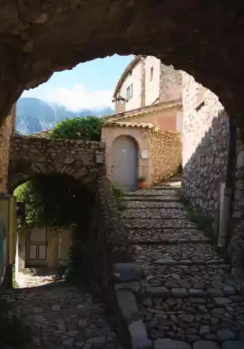 Calade à Brantes (vallée du Toulourenc)